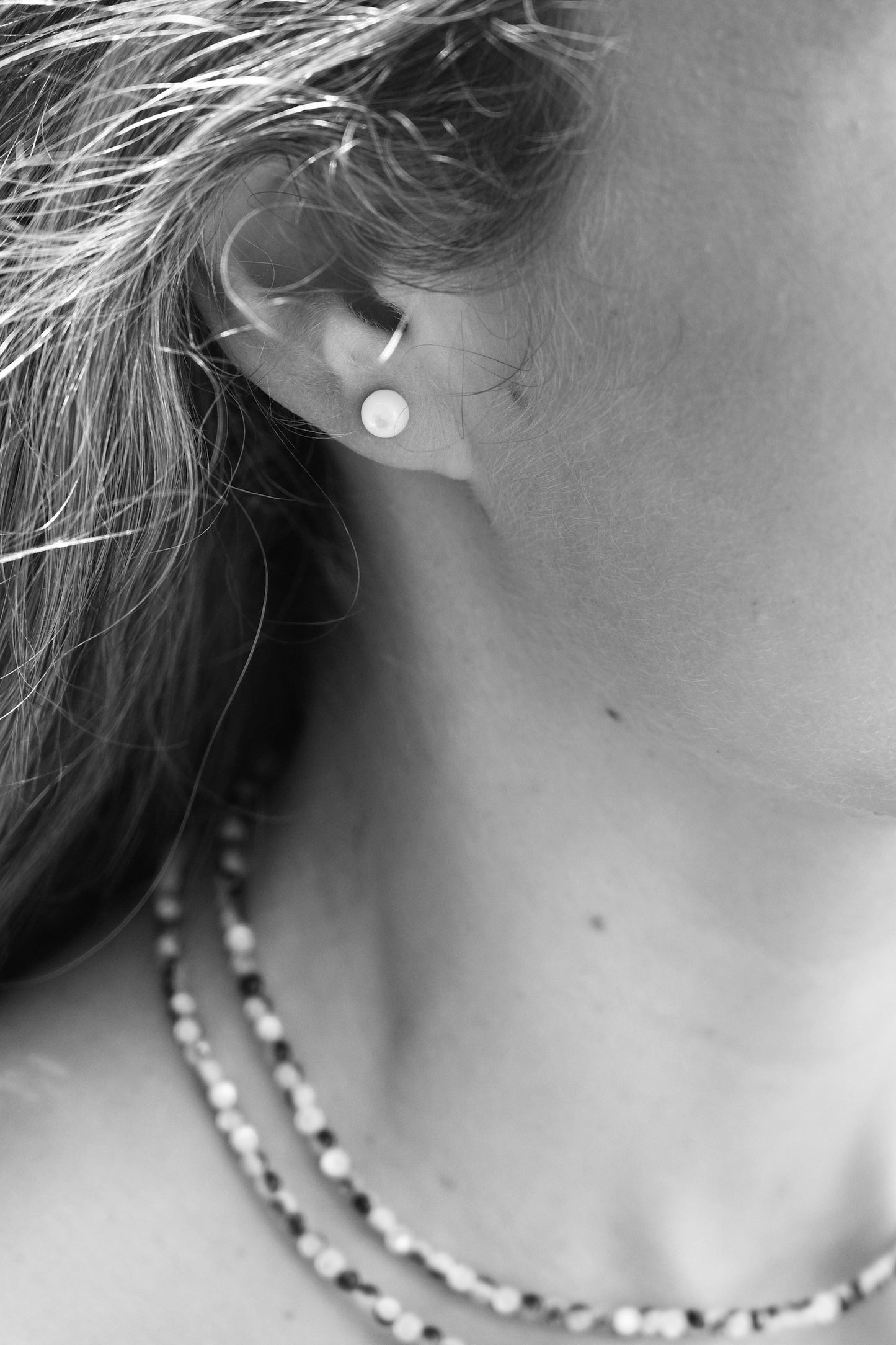 The Everyday Pearl Earring, pink